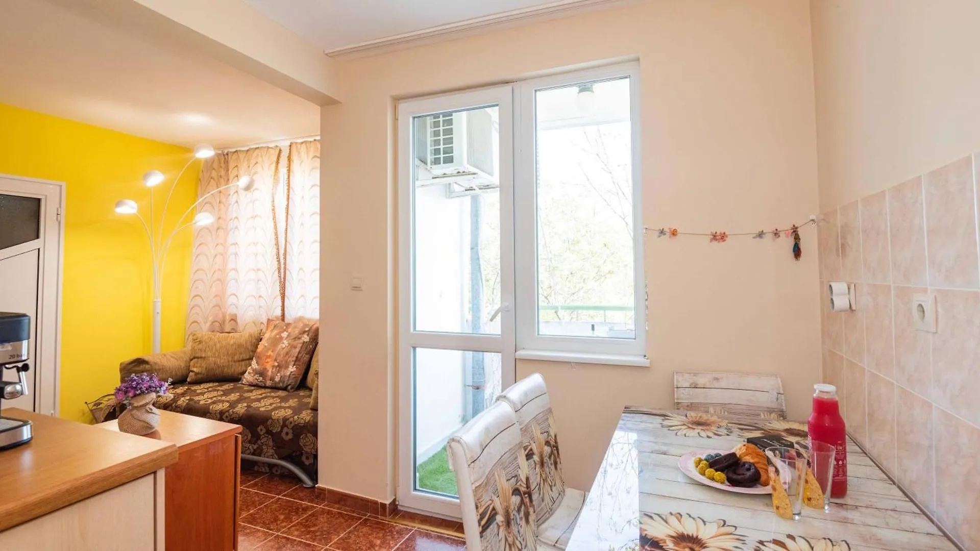 Apartmán Lazur Burgas 102